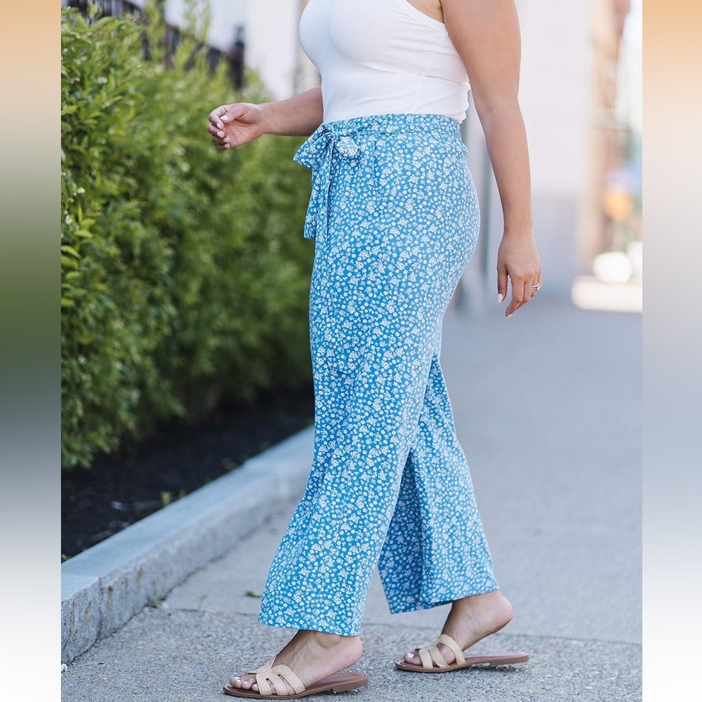 The Drop Blue Floral Pull On Pants with Tie Waist by @caralynmirand Size 2X - Picture 2 of 13